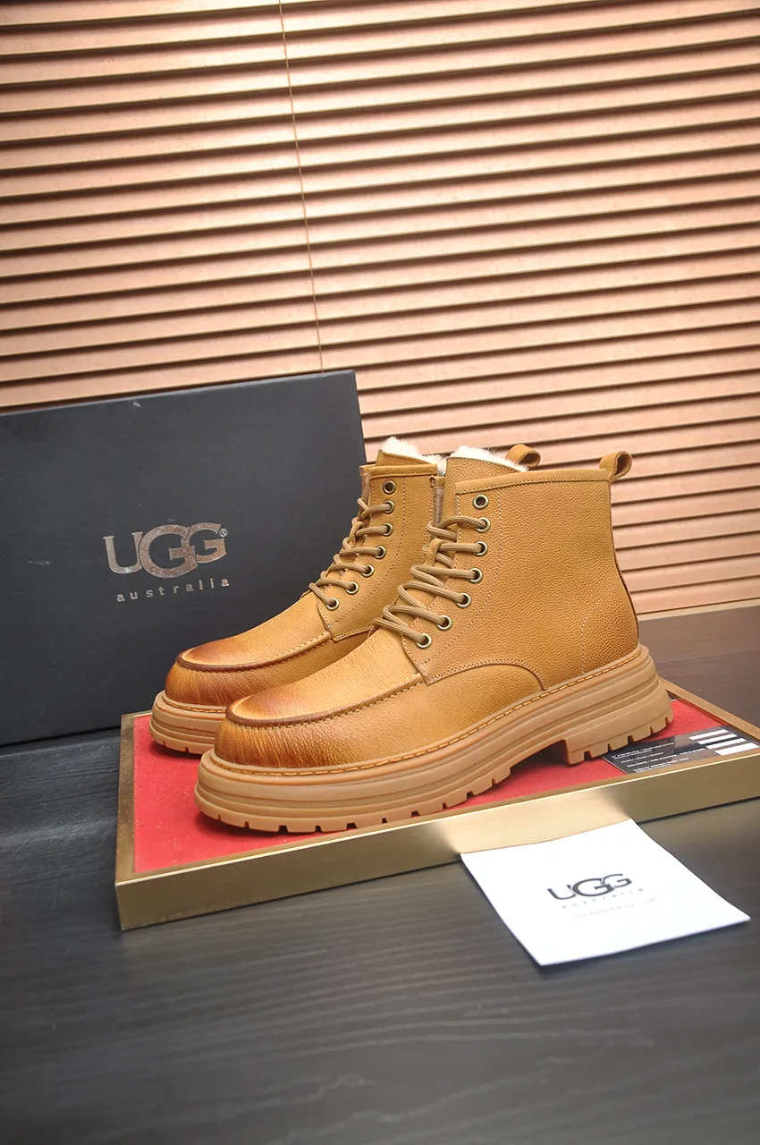 Men's shoes 💰680💶【UGG】(full genuine wool lining) Please pay attention to the quality of the original order and compare the thickness of the wool 🏮🏮Hot style Martin boots from Australia's warm luxury brand men's shoes, official website synchronization, Beckham men's style..., made of imported top-layer waxed cowhide, waxed toe box, Australian real wool velvet lining Carefully sewn...Imported rubber Martin boots outsole (comfortable, soft and wear-resistant). I really like the quality...Exquisite workmanship, you can't put it down once you see it. Code number 39-44